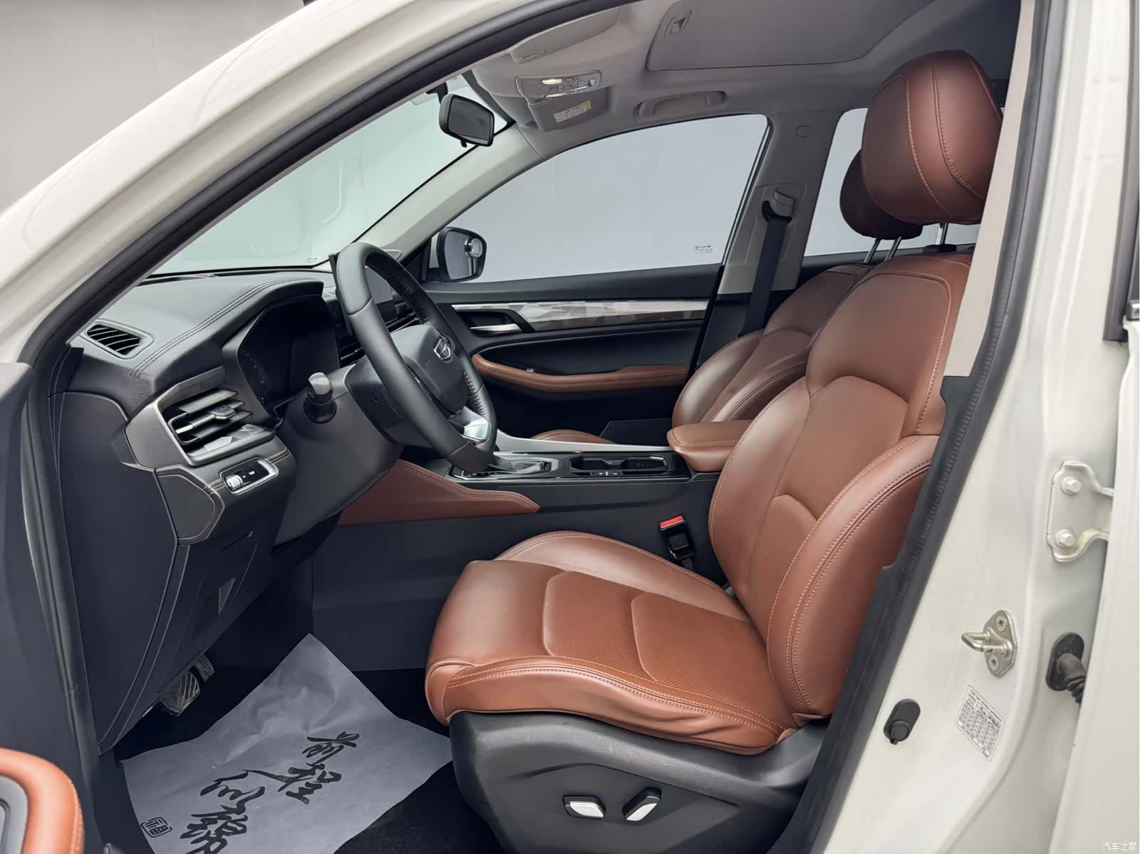 Geely X6, 2022 7