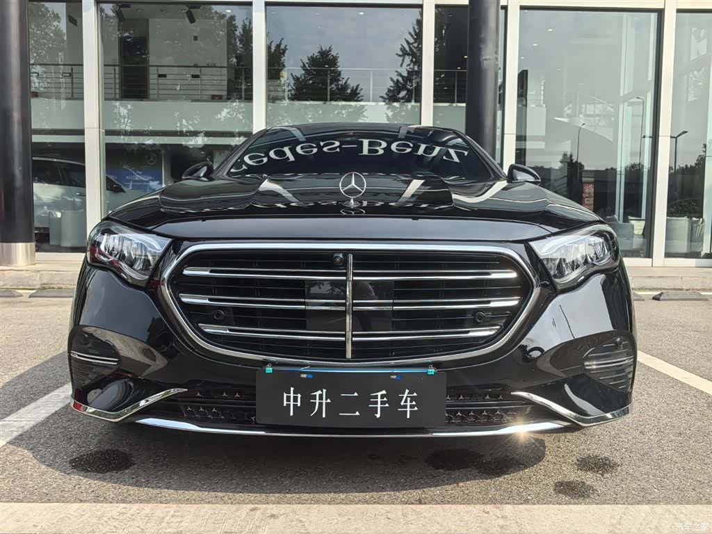 Mercedes-Benz E-Class, 2025 2