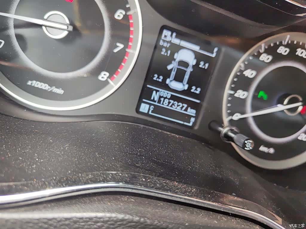 Wuling 560, 2016 все фото
