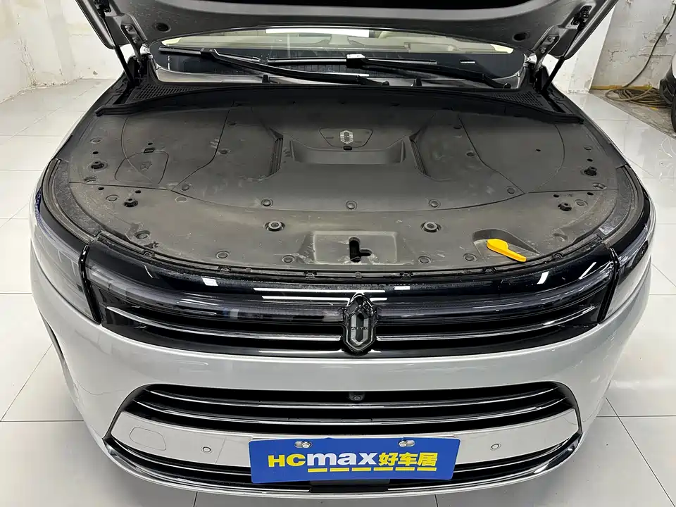 AITO Ask the world M7