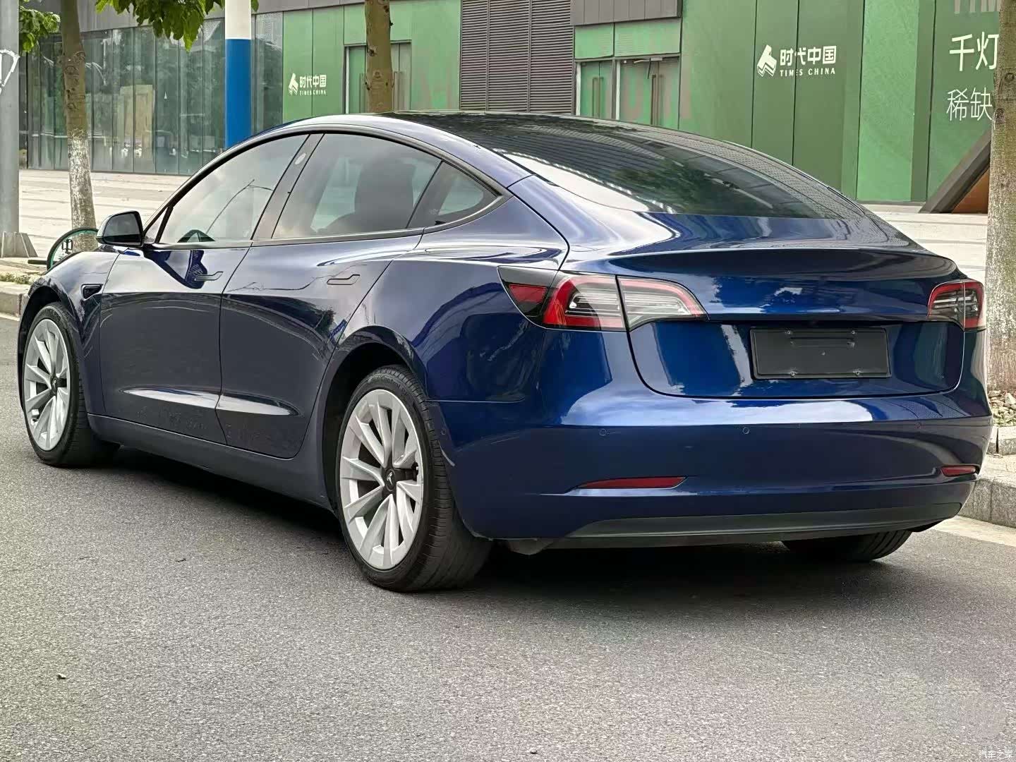 Tesla Model 3, 2021 9