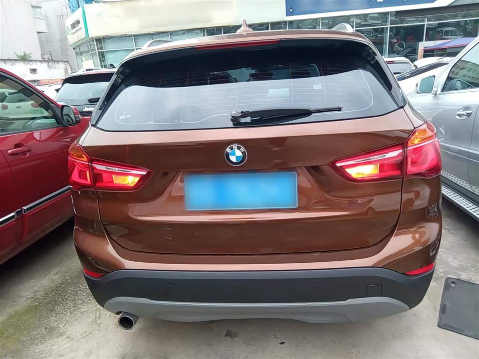 BMW X1