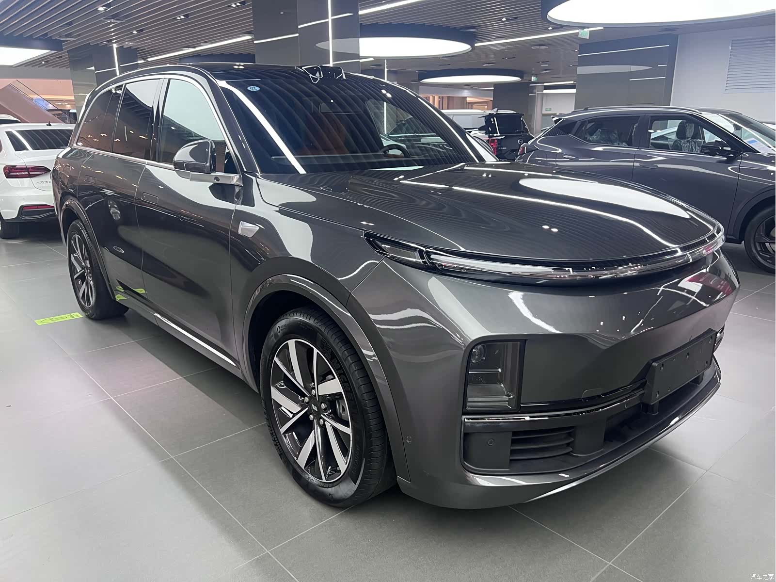 Li Auto L8, 2023 3