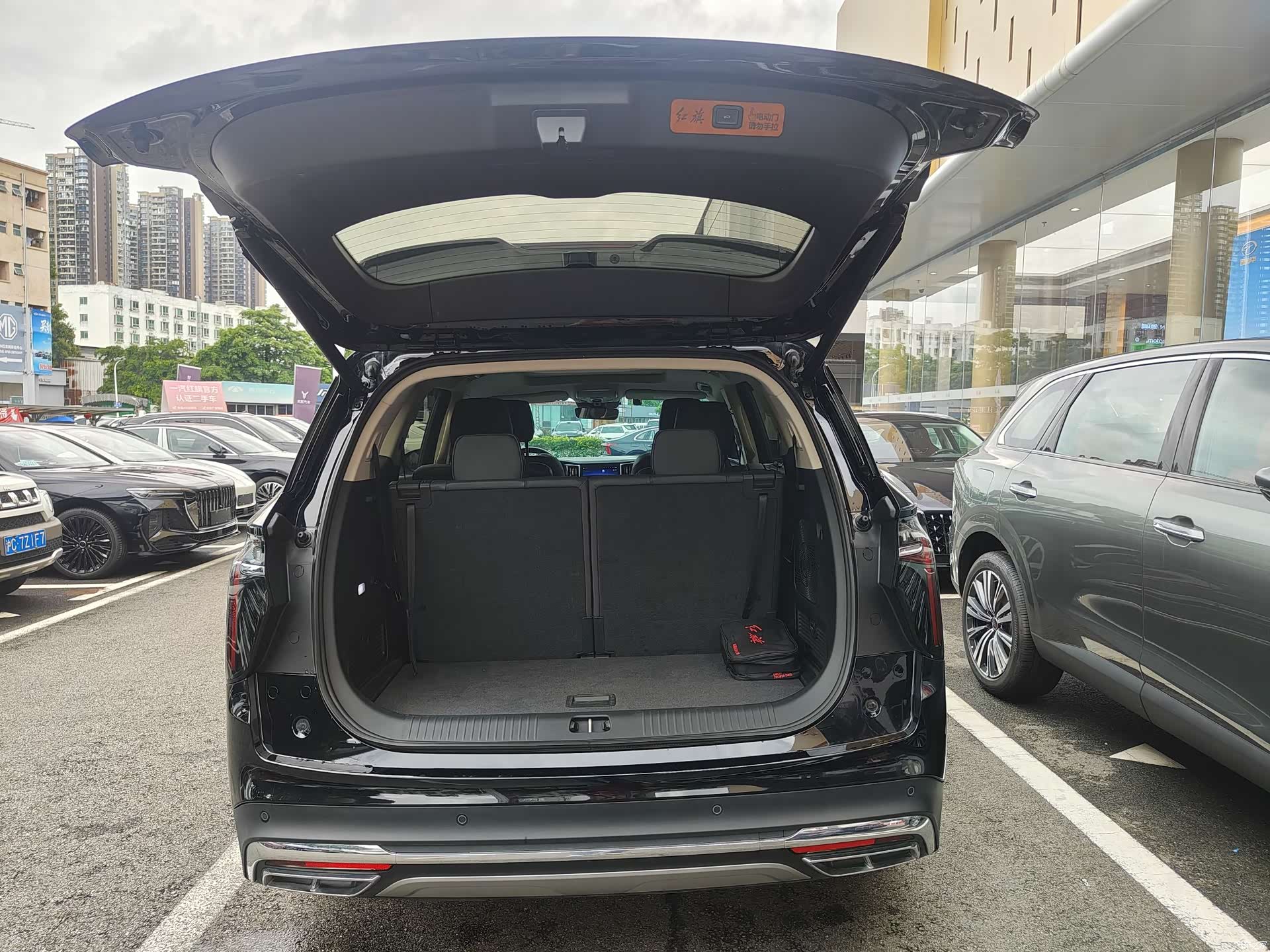 Hongqi HS7, 2025 14