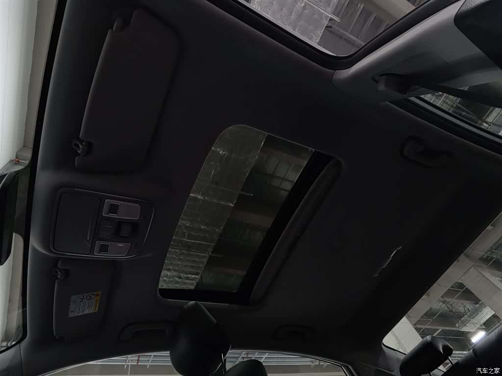 Geely Emgrand, 2021 14