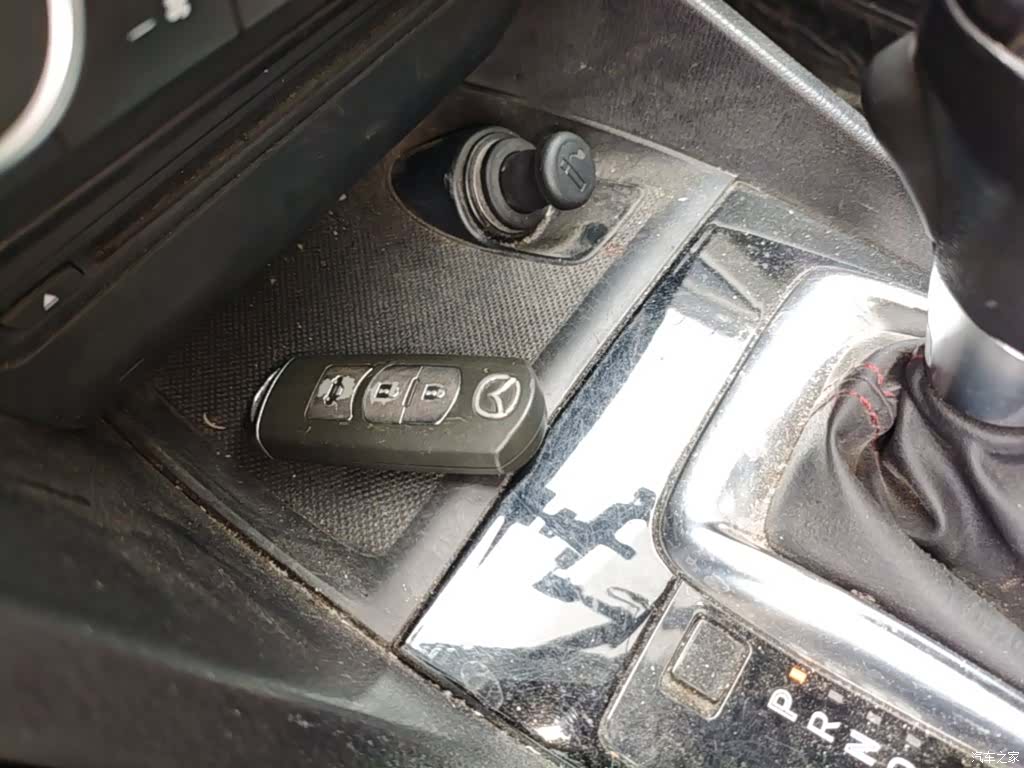 Mazda Mazda3, 2014 9