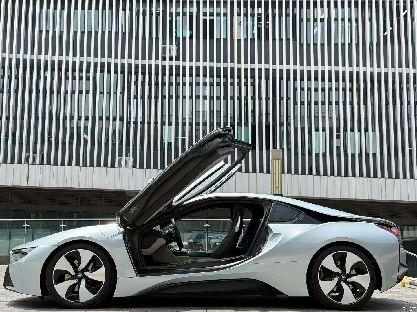 BMW i8, 2016 6