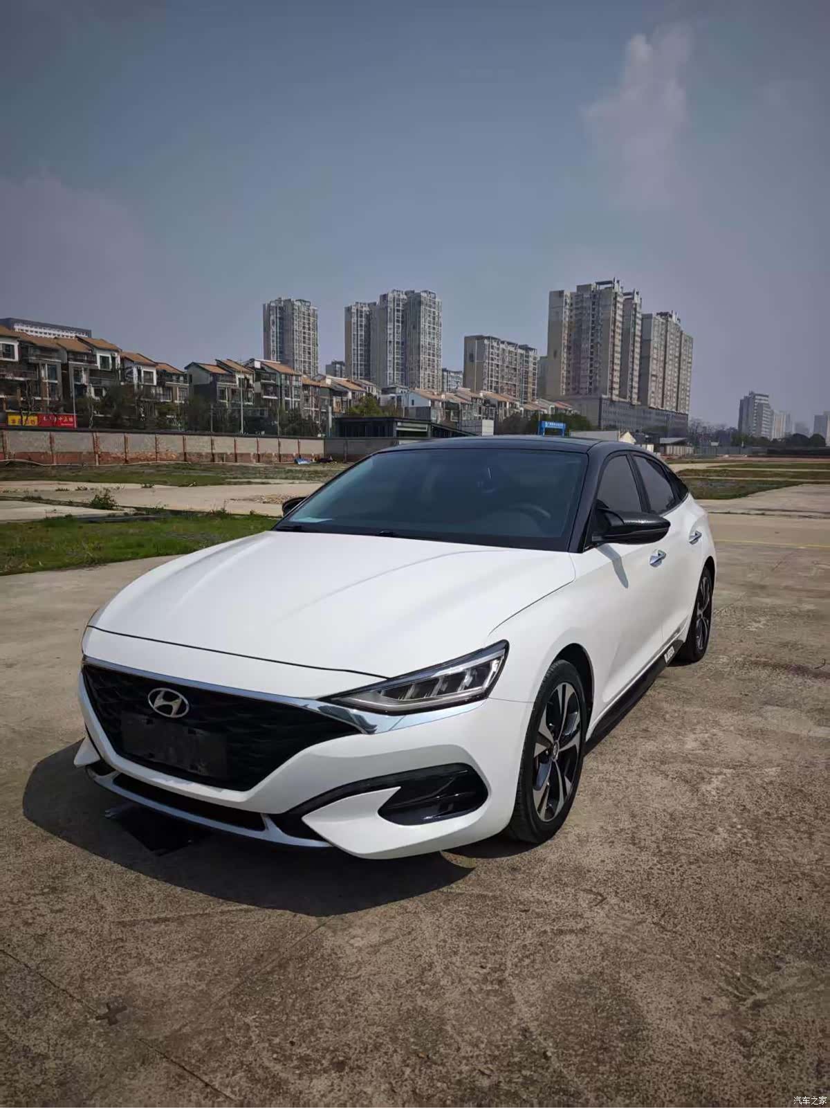 Hyundai Lafesta