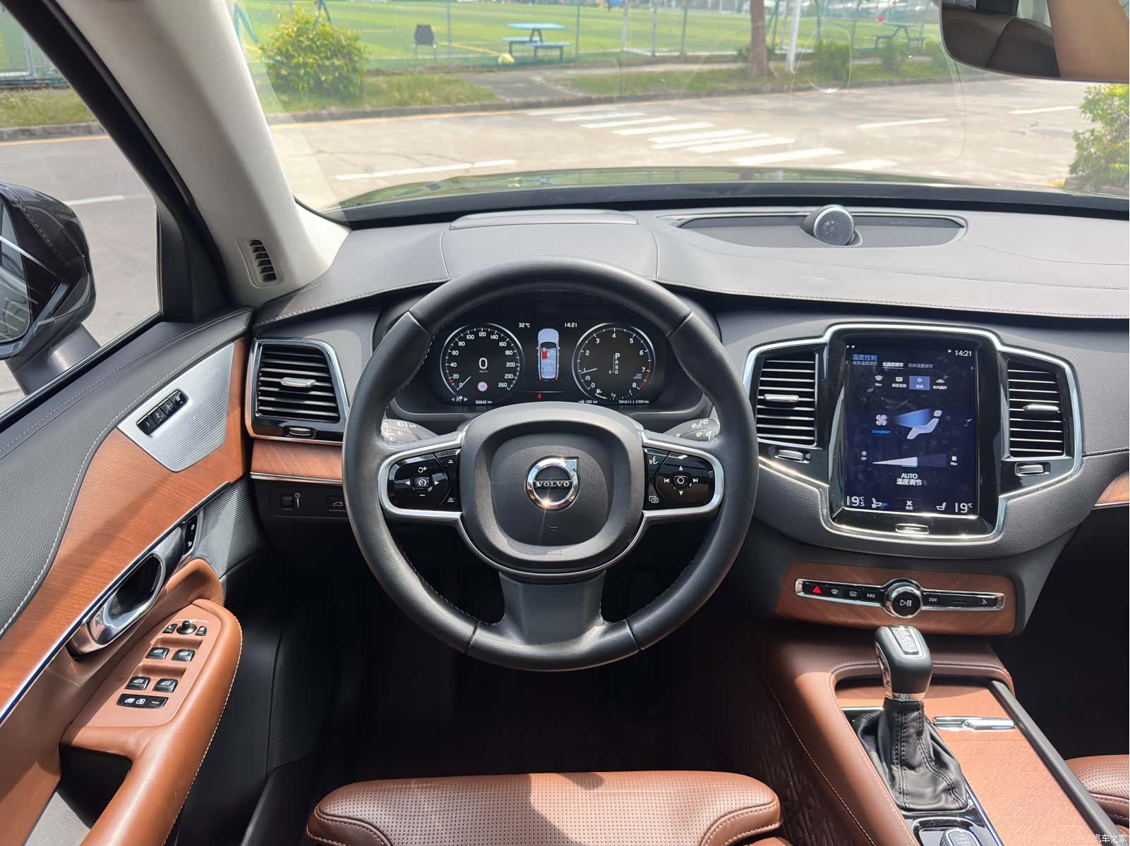 Volvo XC90, 2018 15