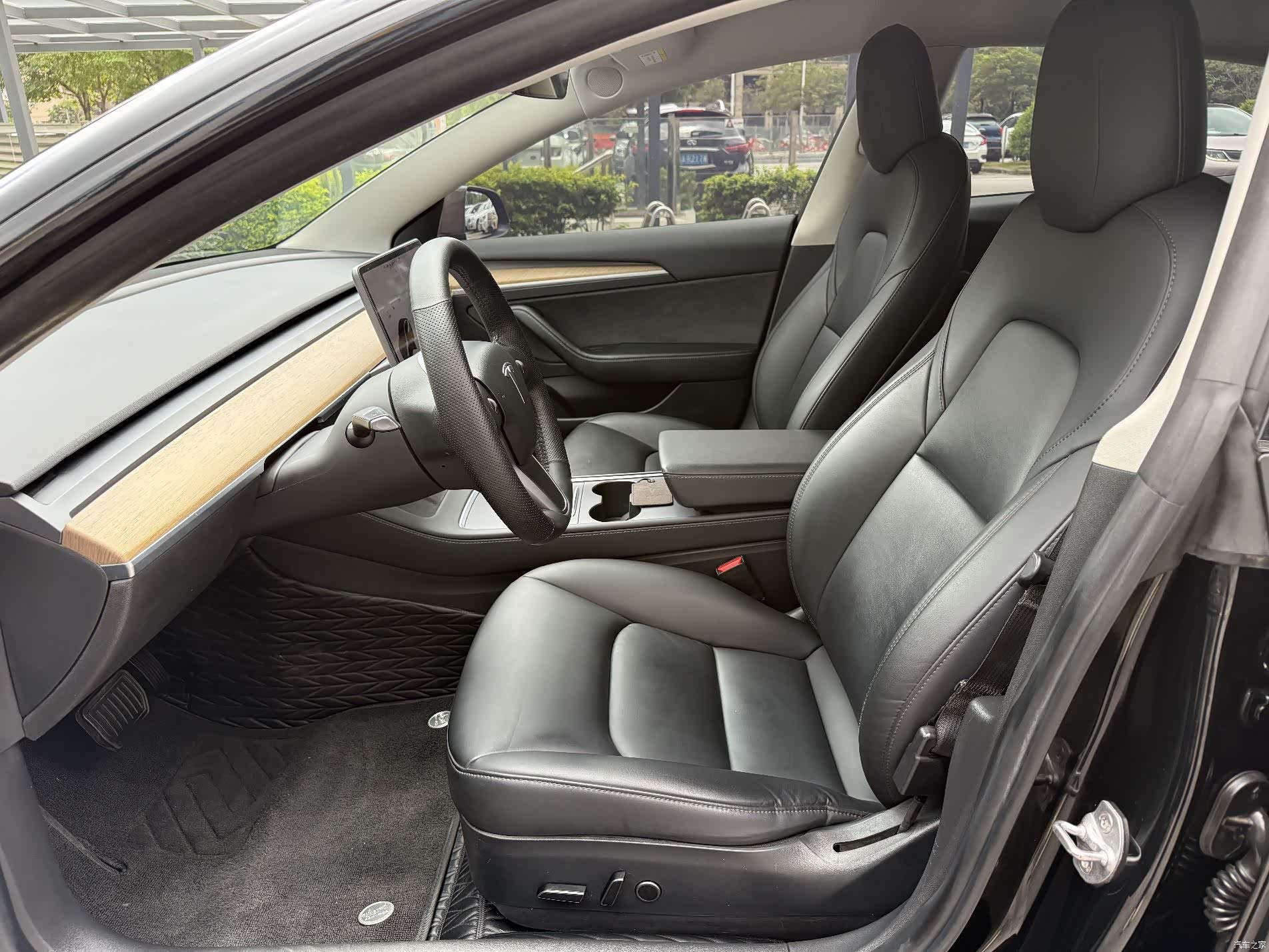 Tesla Model 3, 2021 14