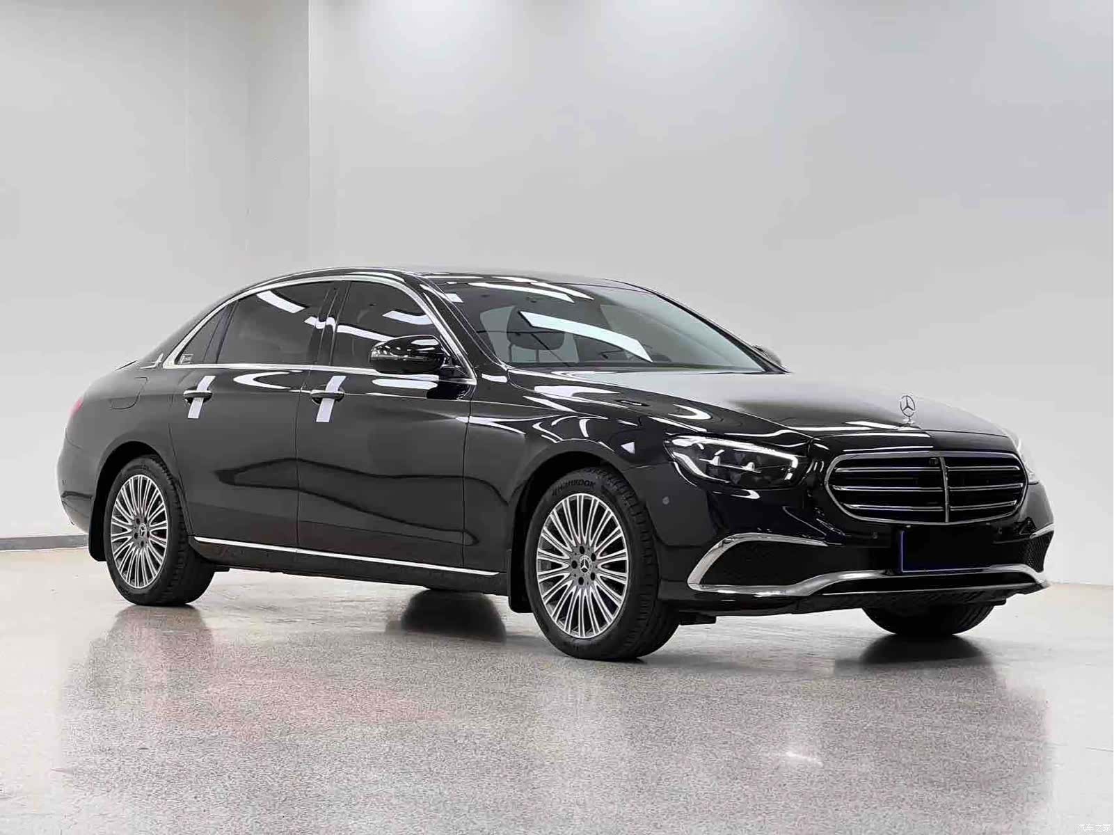 Mercedes-Benz E-Class, 2022 3