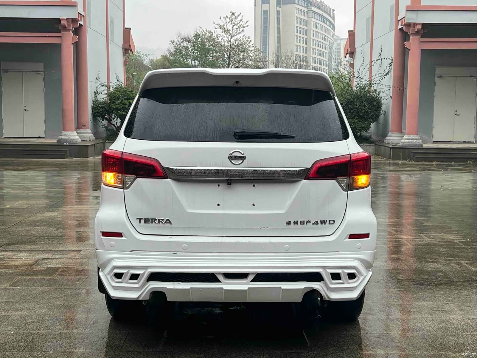 Nissan Terra, 2019 все фото