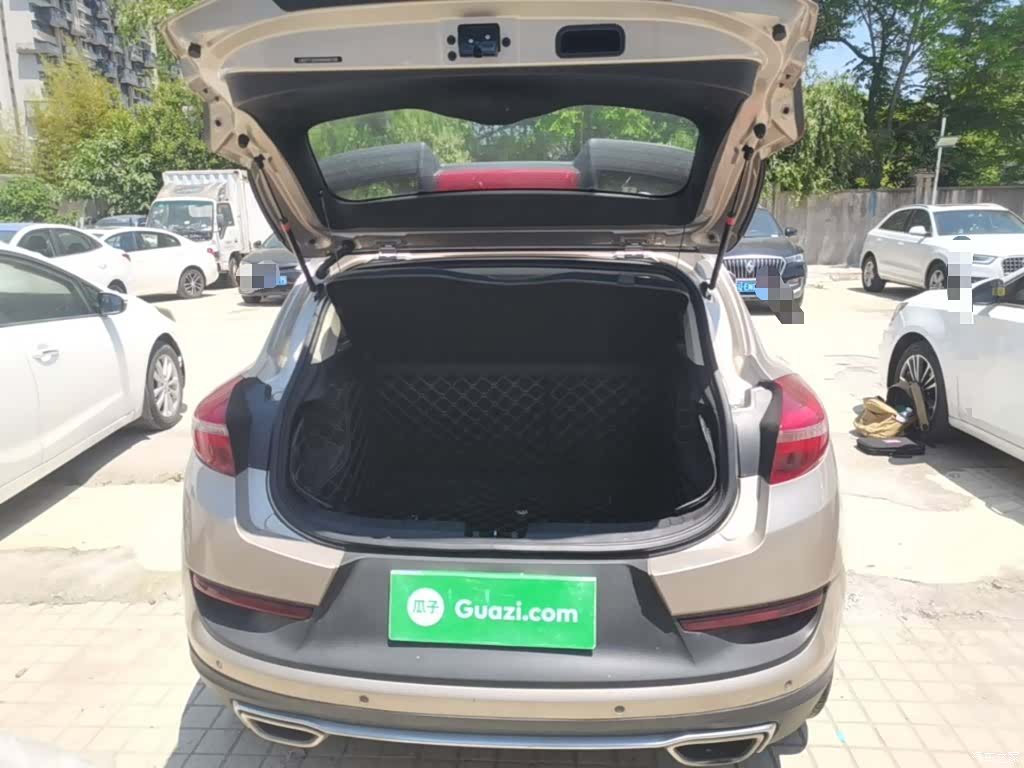 Geely Emgrand, 2017 15