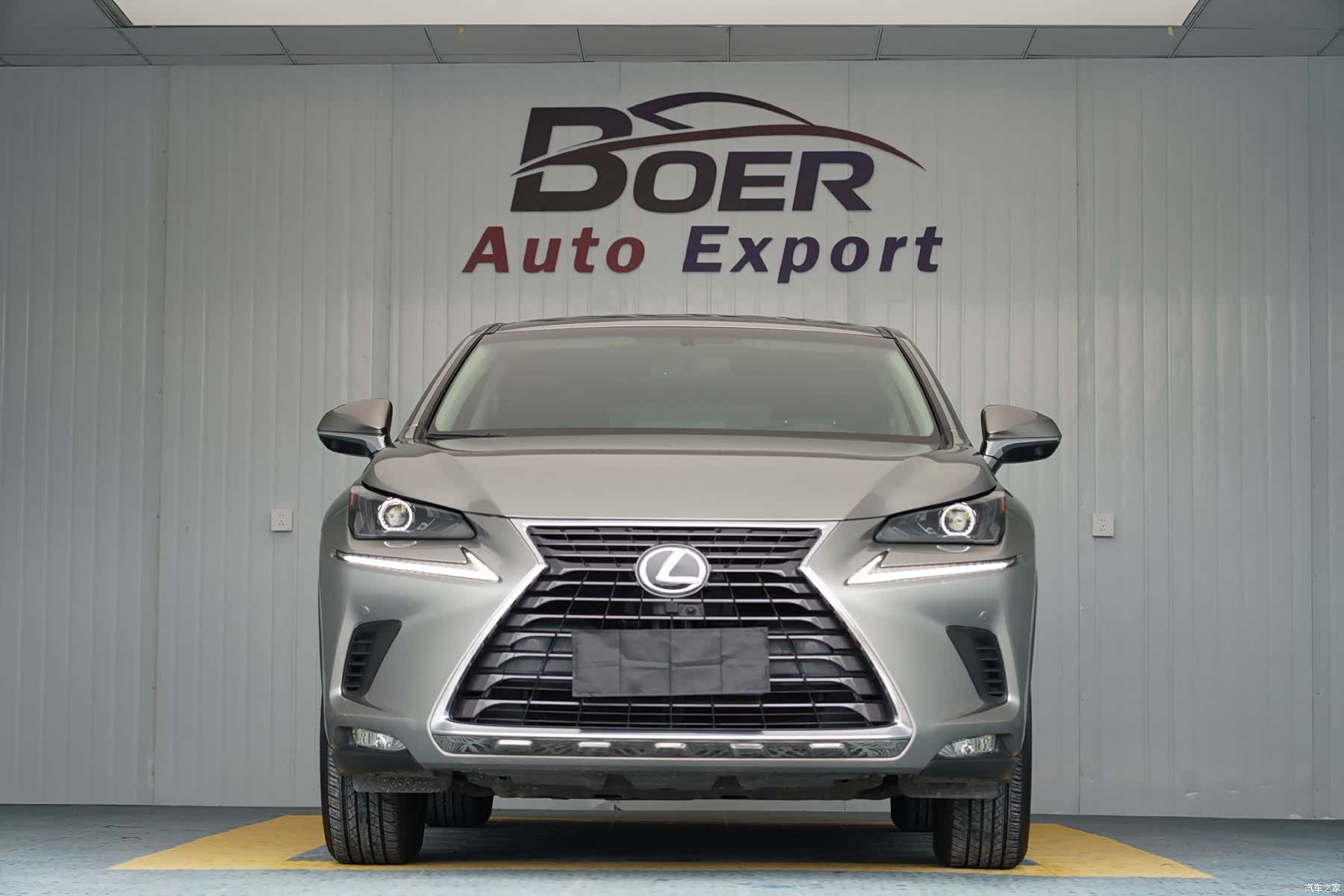 Lexus NX, 2018 2