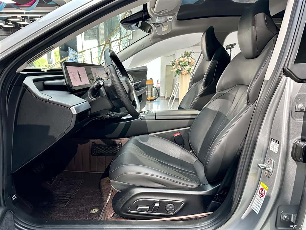 Xpeng P7, 2020 8