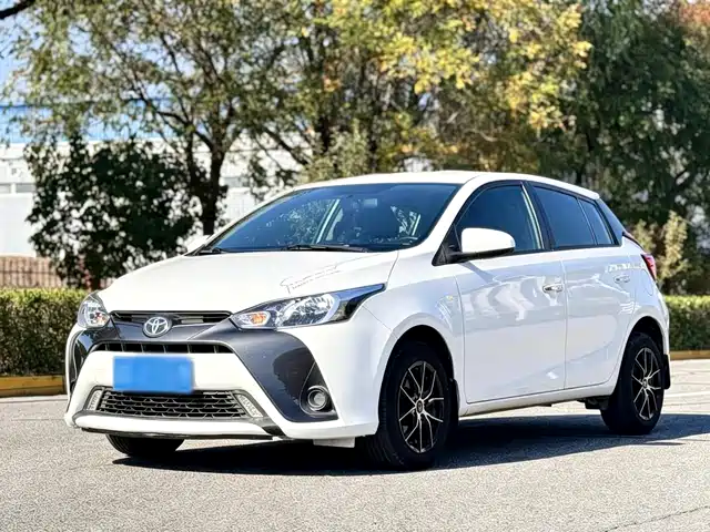 Toyota YARiS L 2018 — купить из Китая под заказ