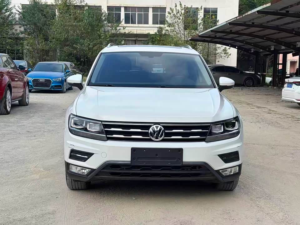 Volkswagen Tiguan L