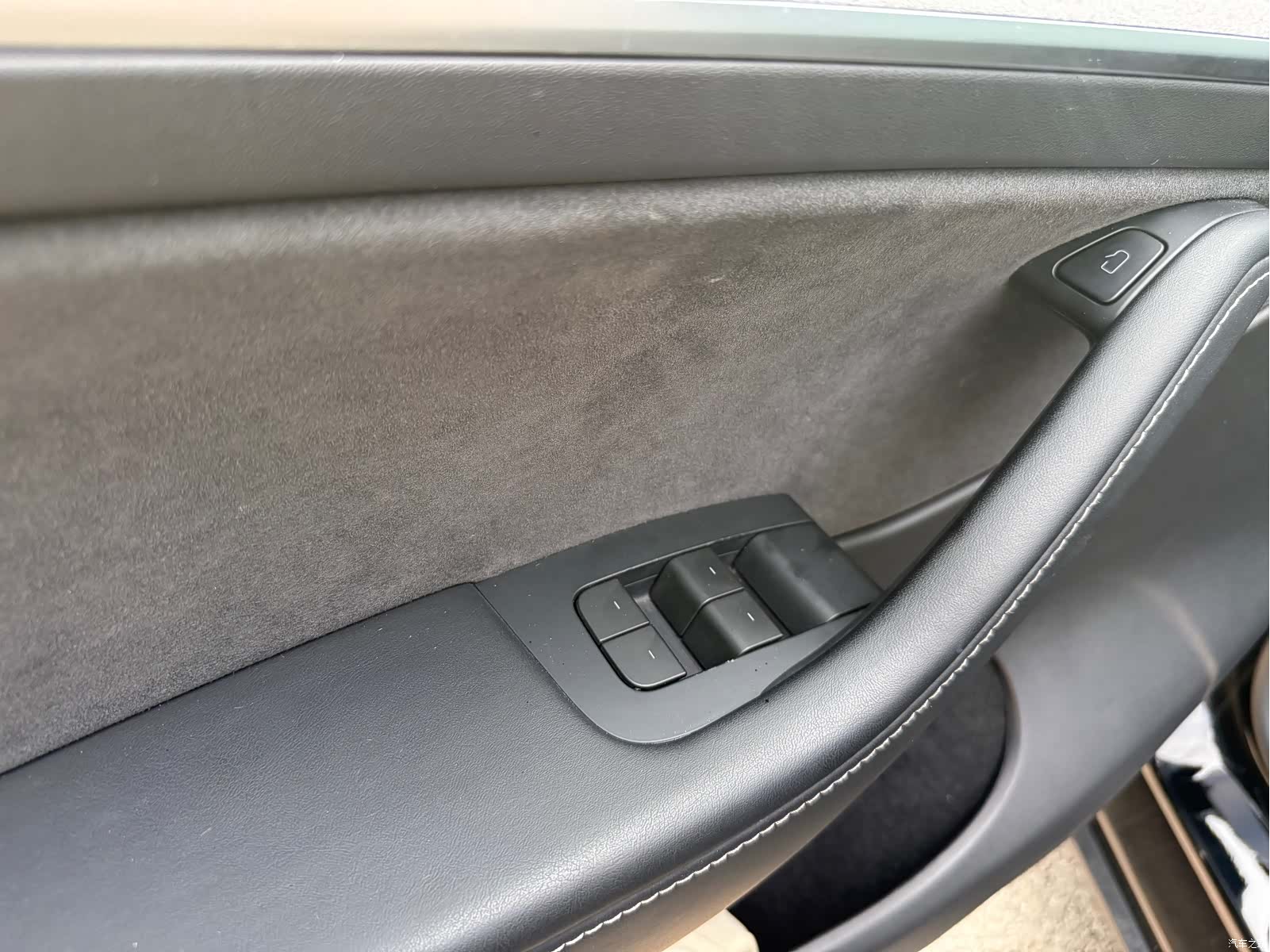 Tesla Model Y, 2023 6