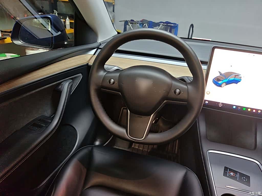 Tesla Model Y, 2023 11