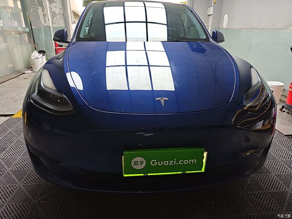 Tesla Model Y, 2023 3