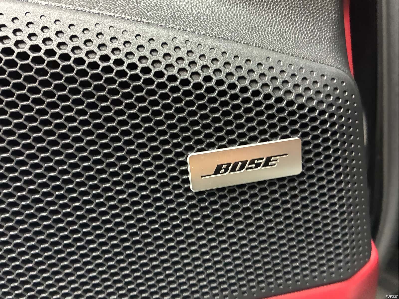 Porsche Macan, 2025 6