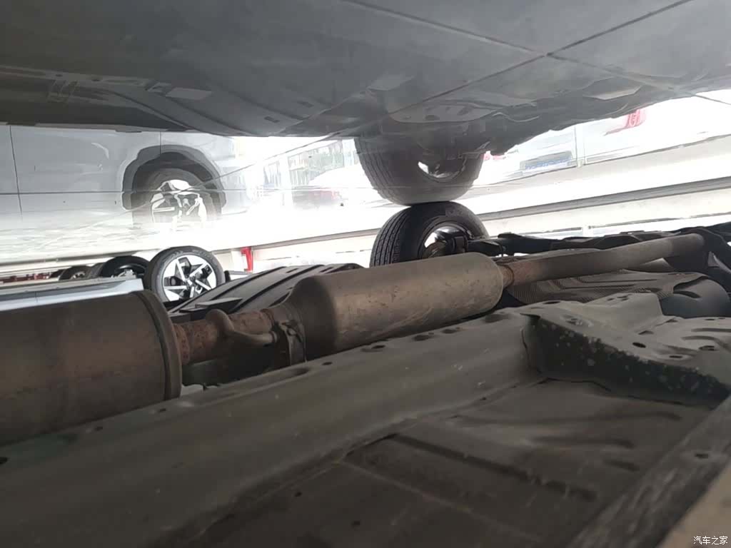 DongFeng AX7, 2021 21