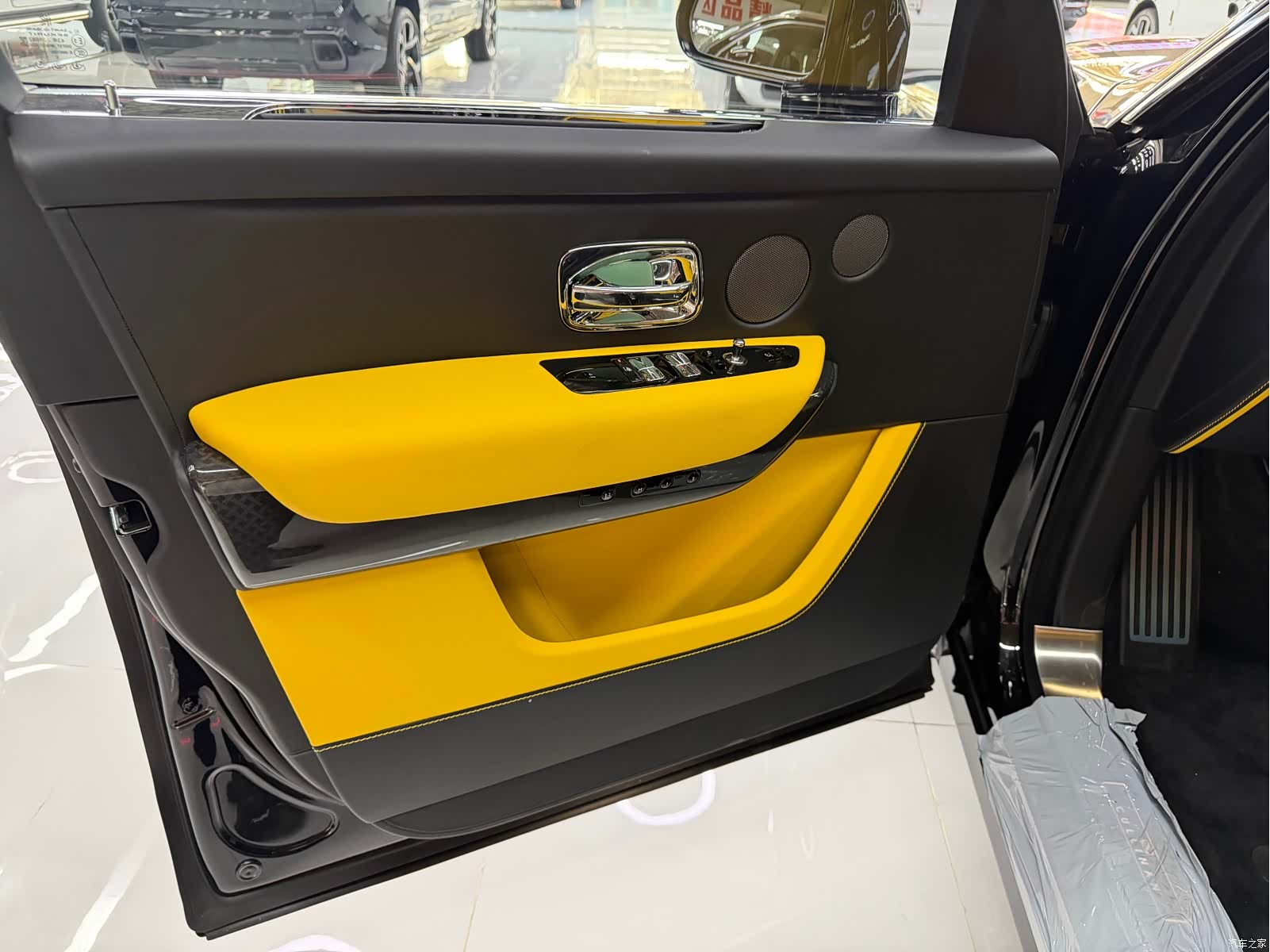 Rolls-Royce Cullinan, 2026 10