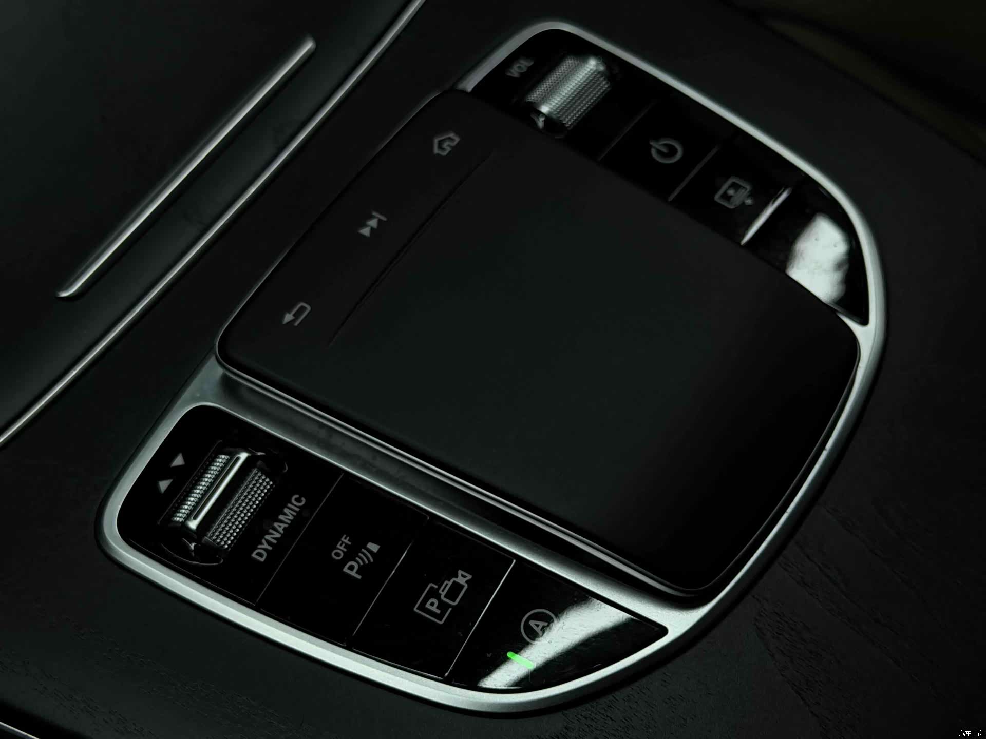 Mercedes-Benz E-Class, 2019 22