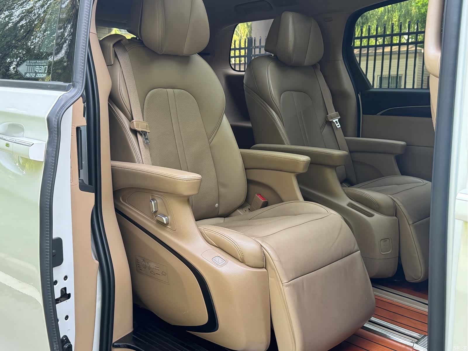 Buick GL8, 2021 11