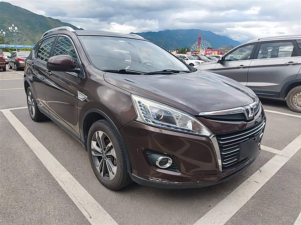 Luxgen Excellent 6 SUV Luxgen Excellent 6 SUV