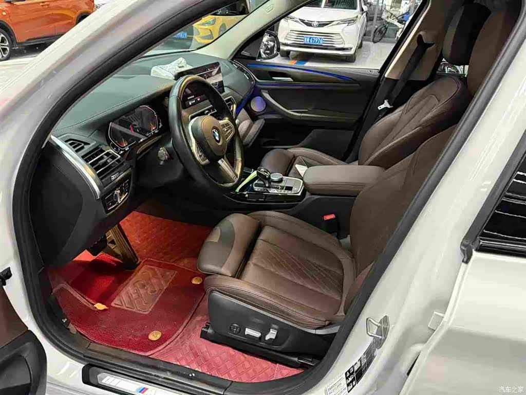 BMW X3, 2023 все фото