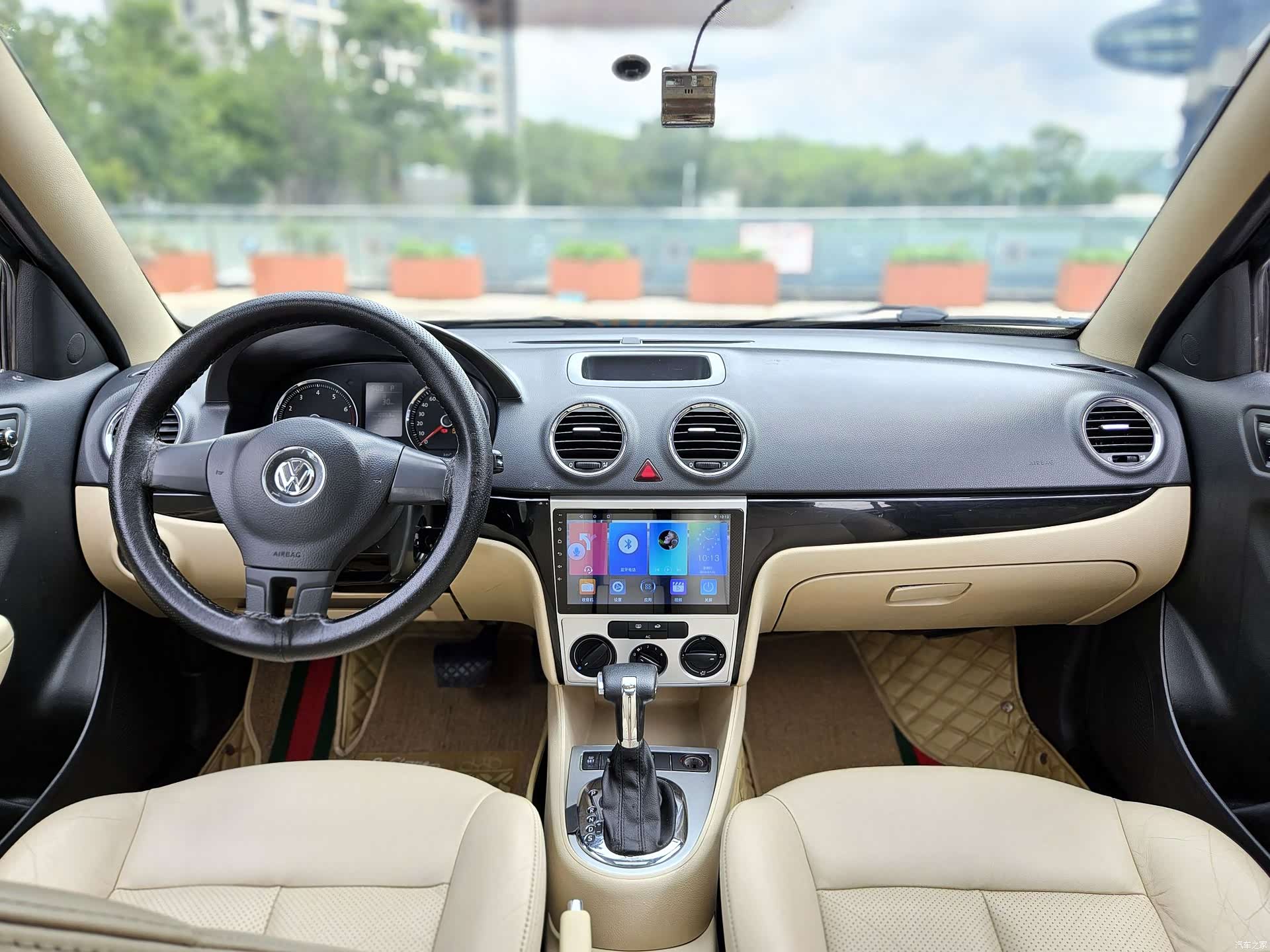 Volkswagen Lavida, 2011 17