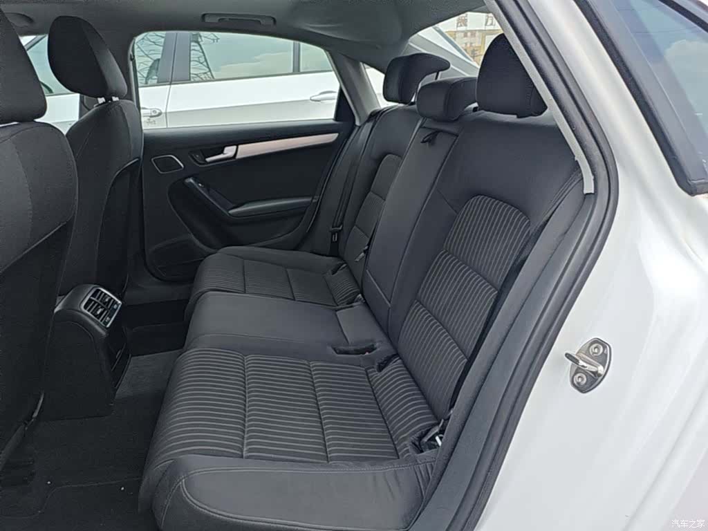 Audi A4L, 2015 17