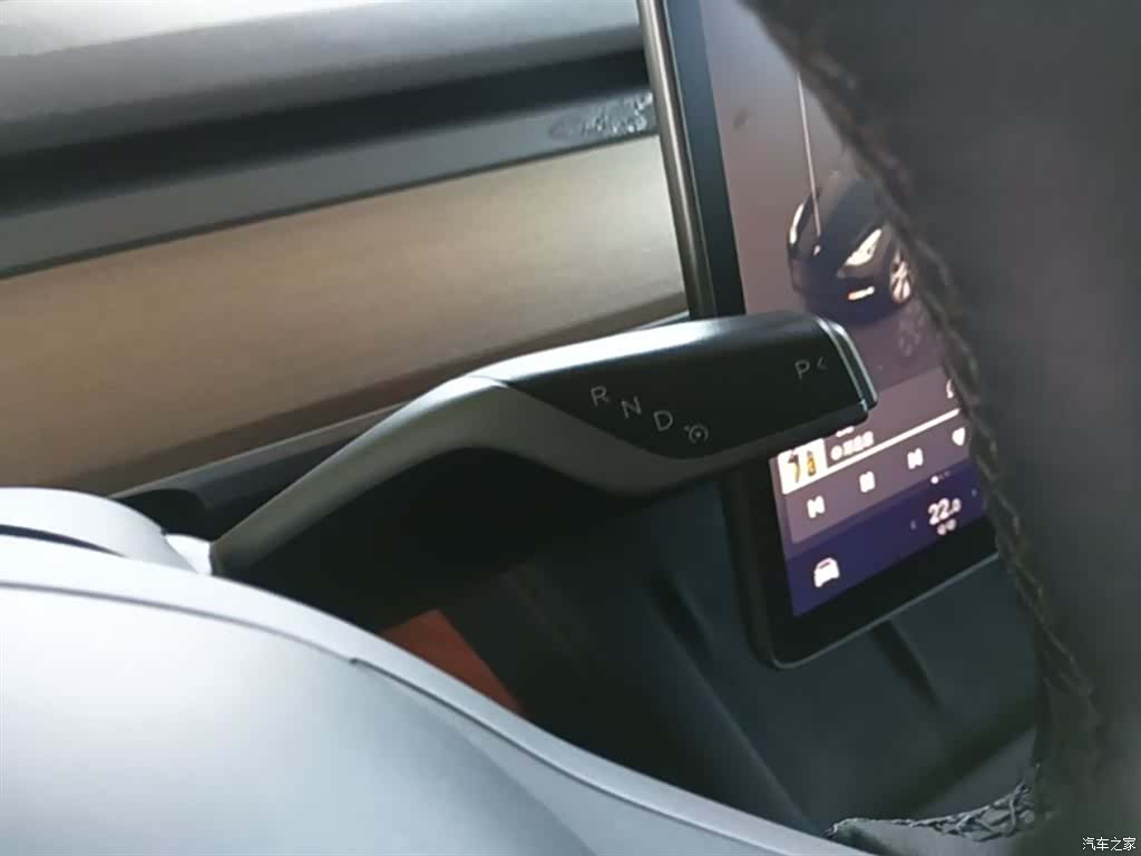 Tesla Model Y, 2022 14
