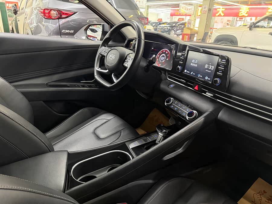 Hyundai Elantra 2021, фото 17