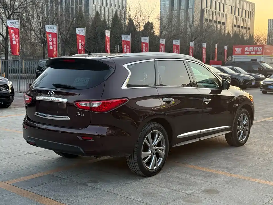 Infiniti JX