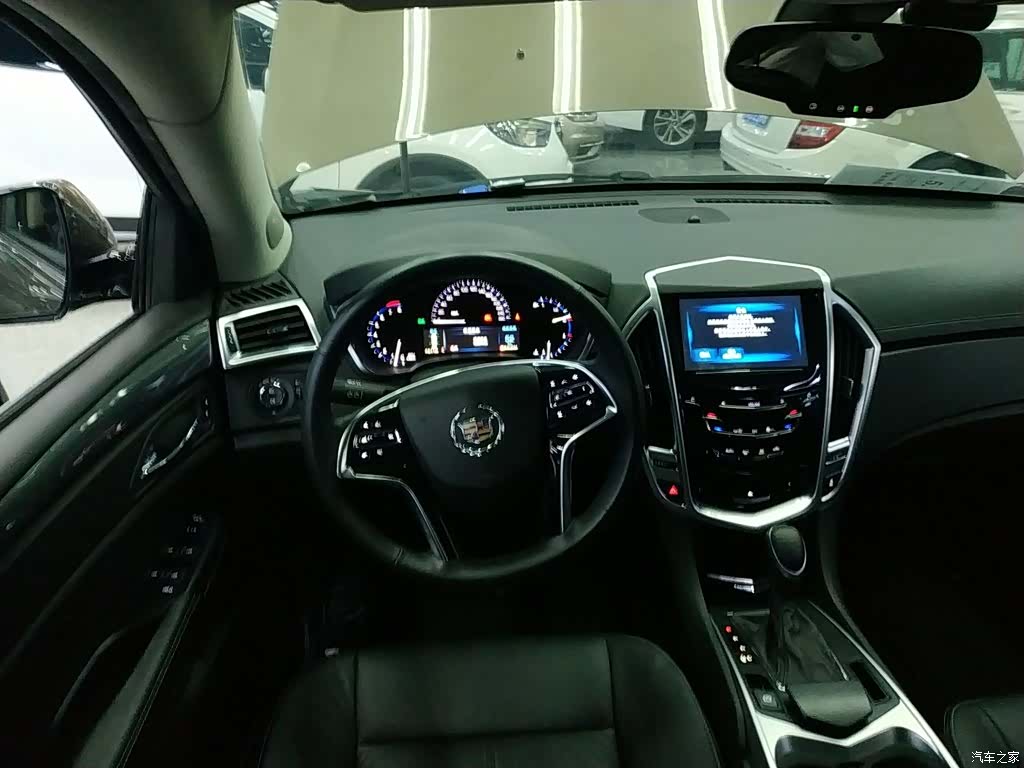 Cadillac SRX, 2015 8