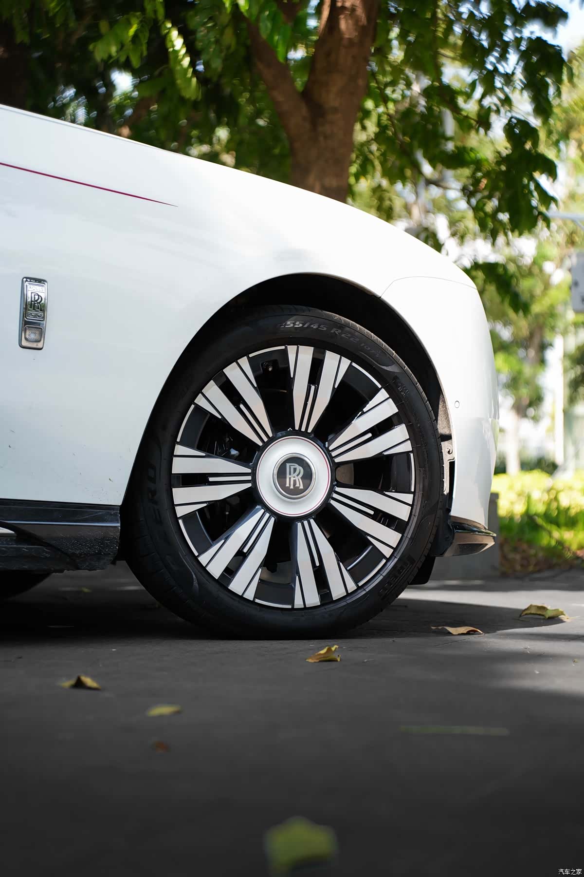 Rolls-Royce Spectre, 2024 22