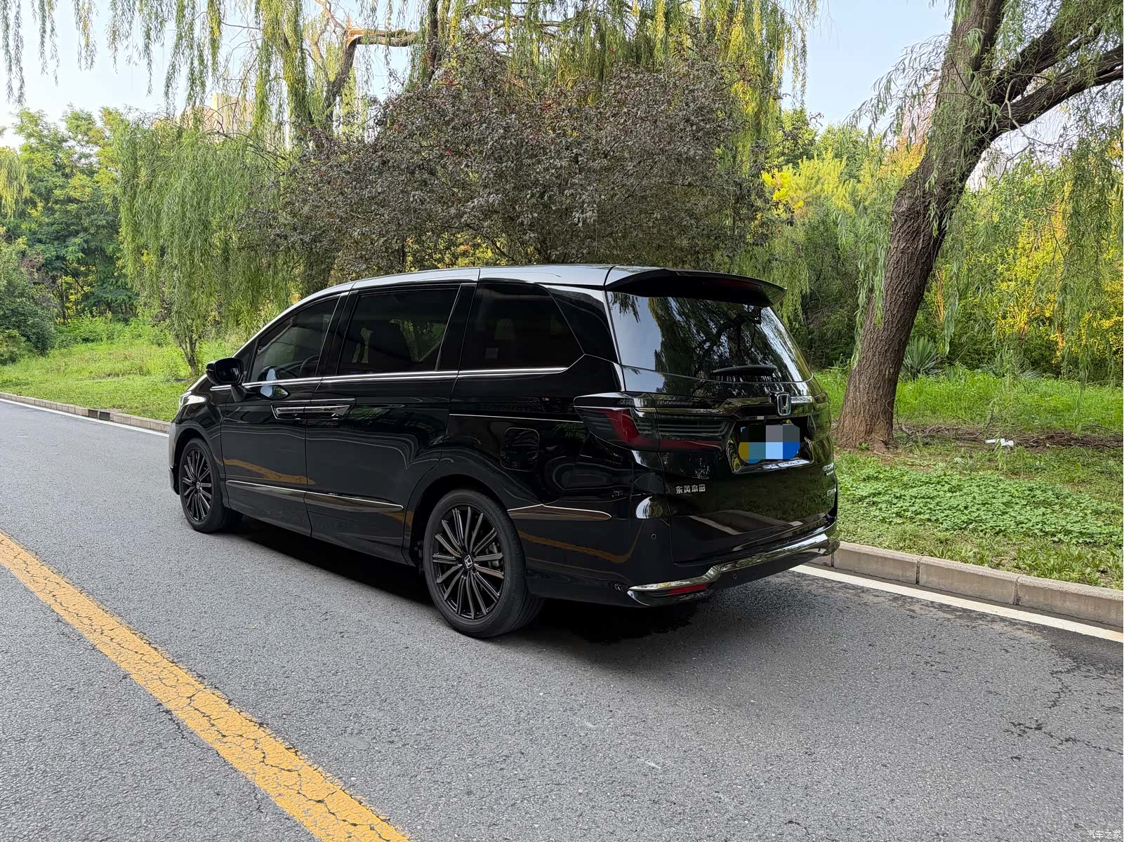 Honda Elysion, 2025 4