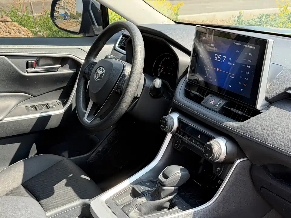 Toyota RAV4 Rongfang