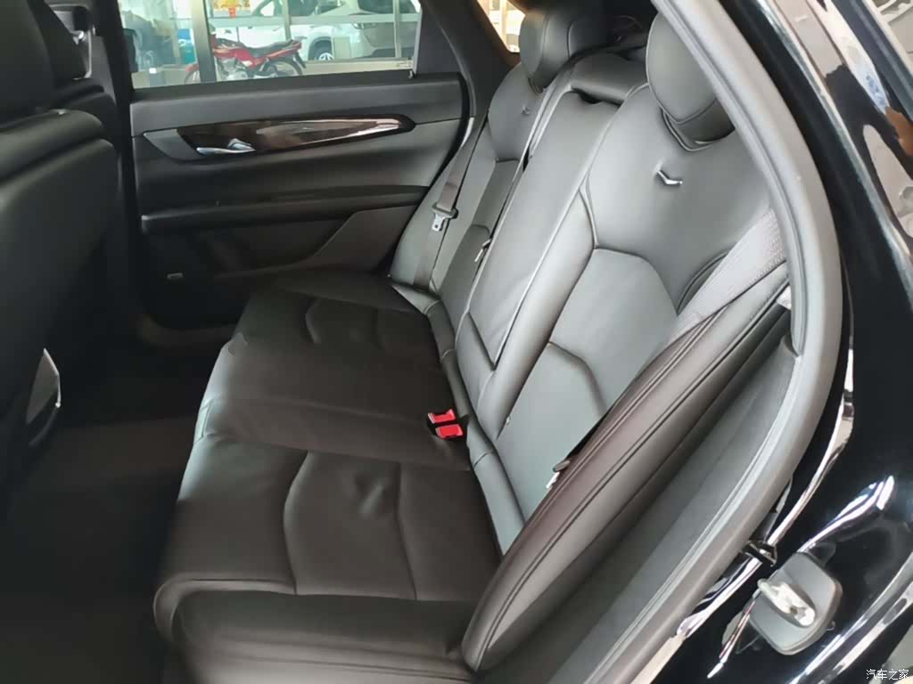 Cadillac CT6, 2016 17