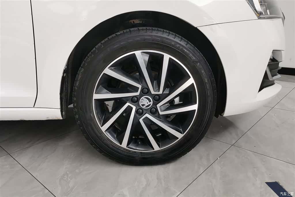 Skoda Rapid, 2021 6