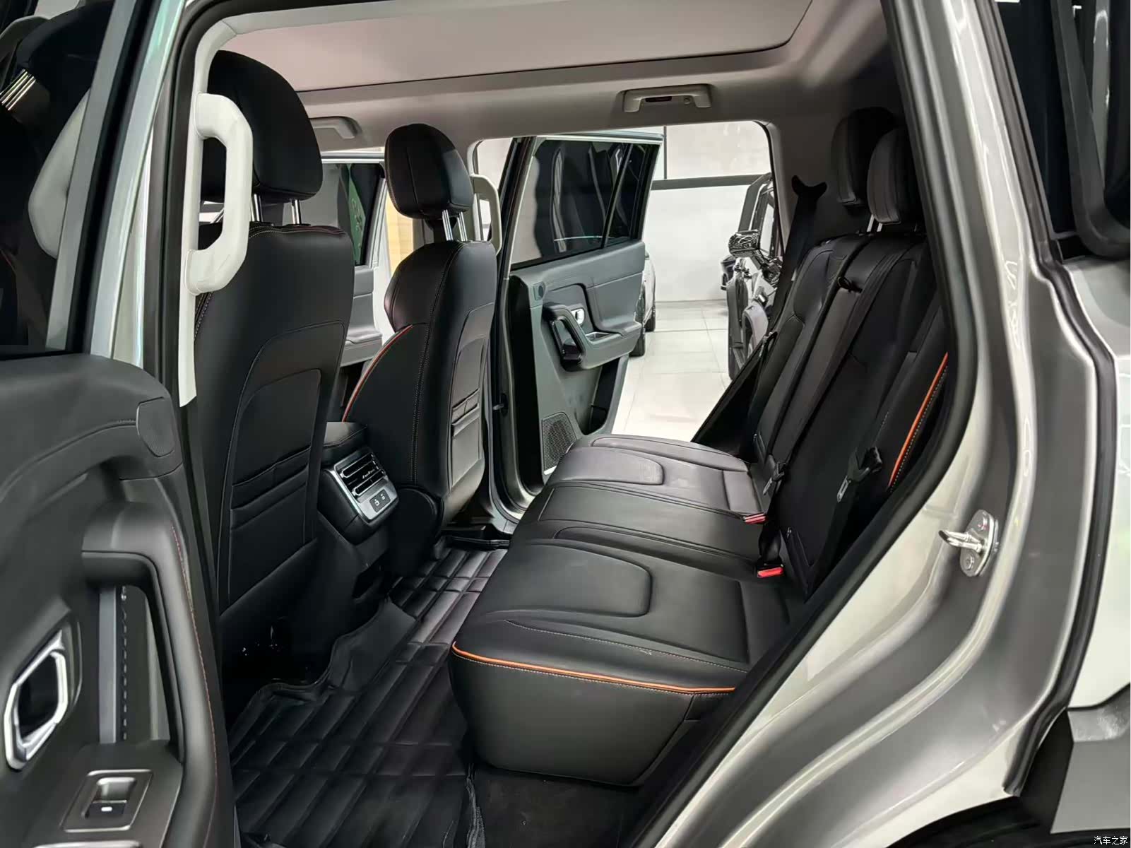 Jetour T1, 2025 12