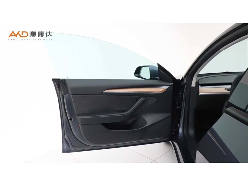 Tesla Model 3, 2022 10