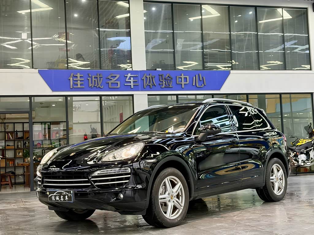 Porsche Cayenne 2014 Cayenne Platinum Edition 3.0T