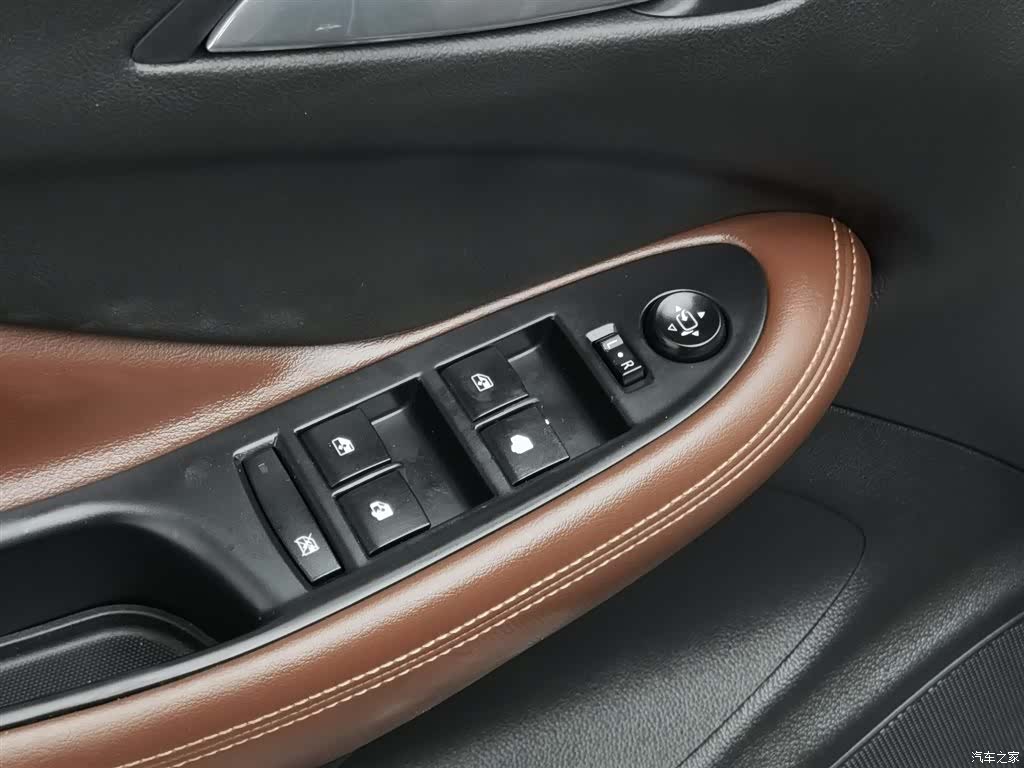 Buick Envision Plus, 2016 9