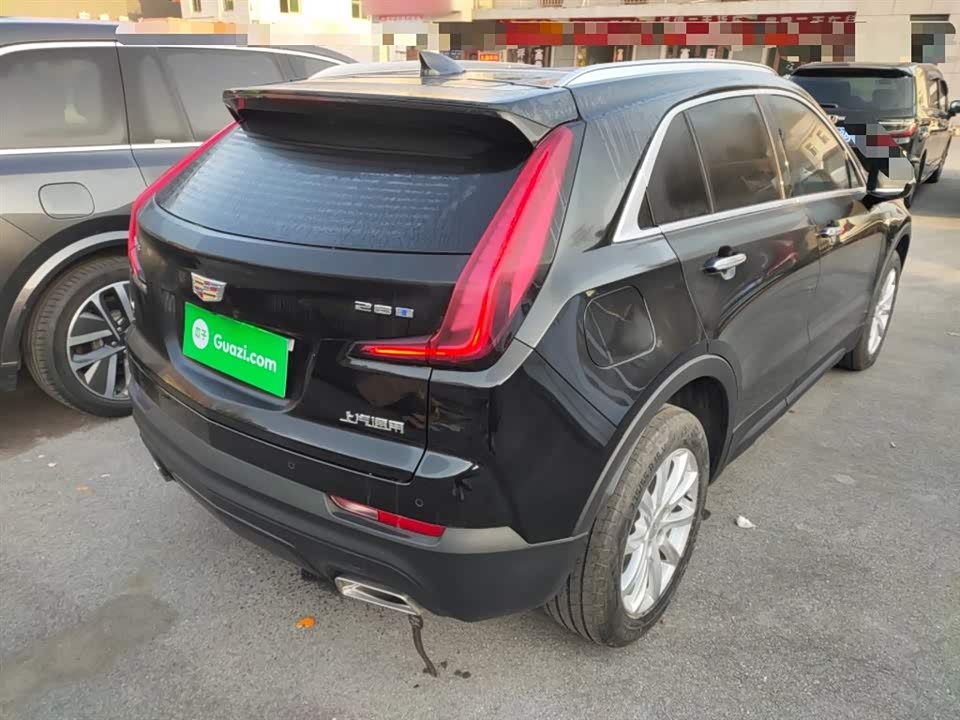 Cadillac XT4