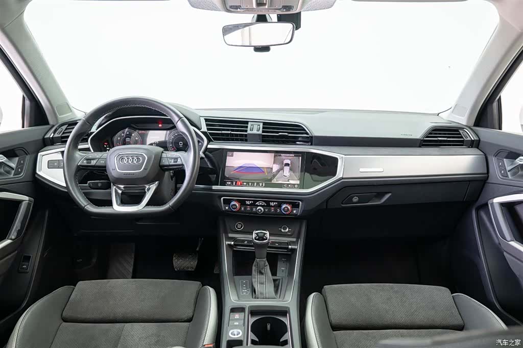 Audi Q3, 2023 11