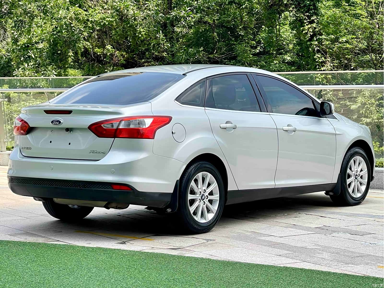 Ford Focus, 2012 4