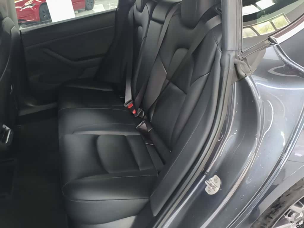 Tesla Model 3, 2019 17